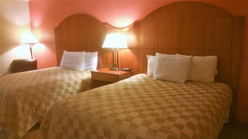 Best Value Inn & Suites Parry Sound Exterior photo