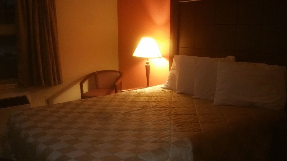 Best Value Inn & Suites Parry Sound Exterior photo