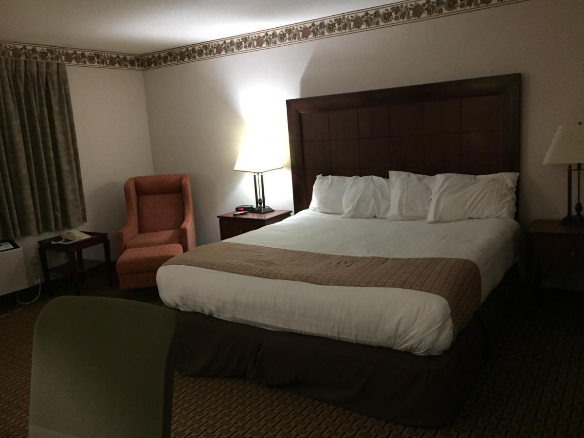Best Value Inn & Suites Parry Sound Exterior photo